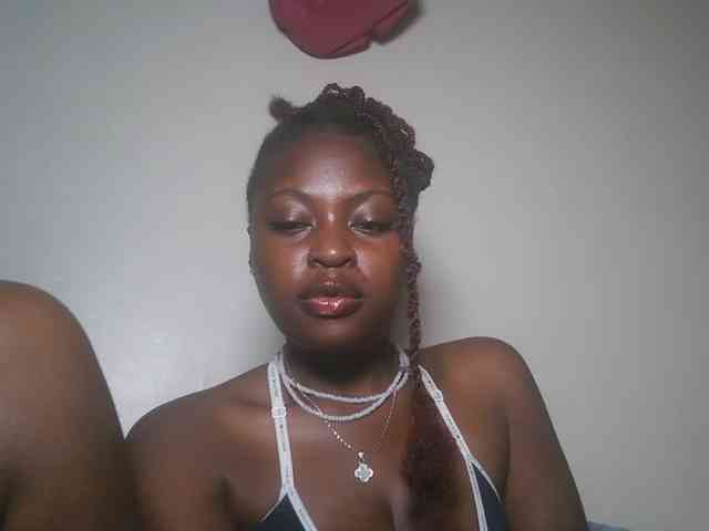 DaisyafterDark_ webcam