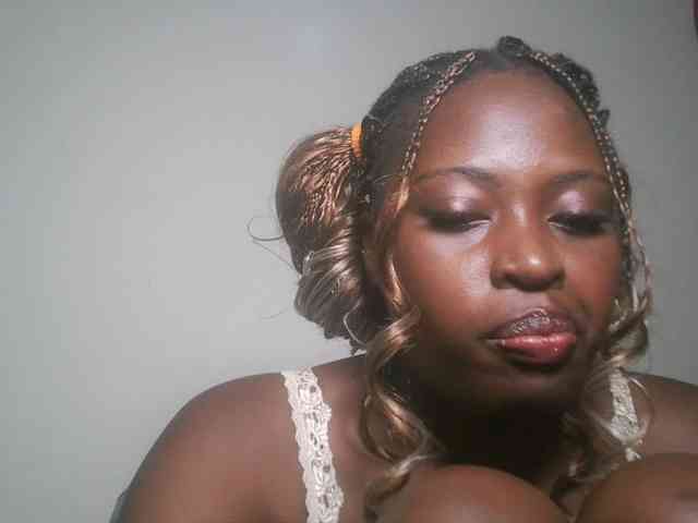 DaisyafterDark_ webcam