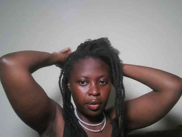 DaisyafterDark_ webcam