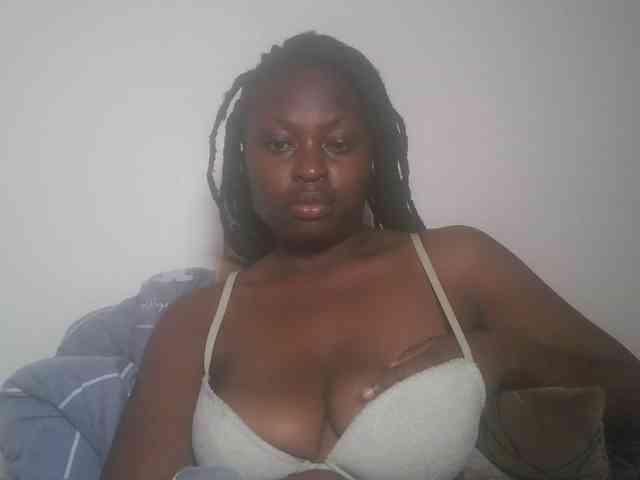 DaisyafterDark_ webcam