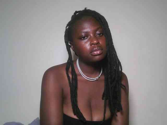 DaisyafterDark_ webcam