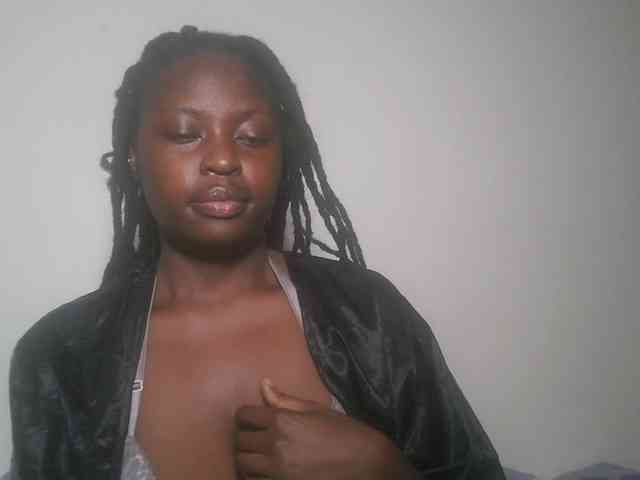 DaisyafterDark_ webcam