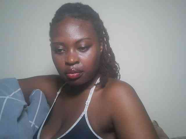 DaisyafterDark_ webcam