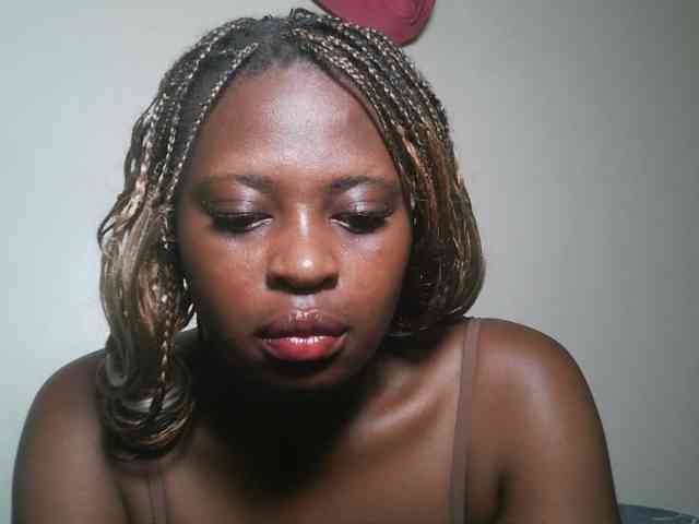 DaisyafterDark_ webcam