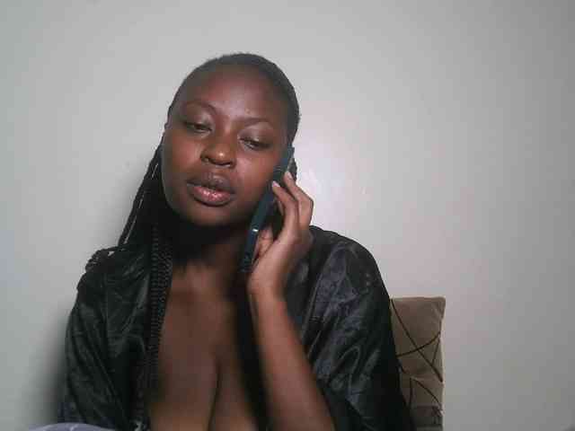 DaisyafterDark_ webcam