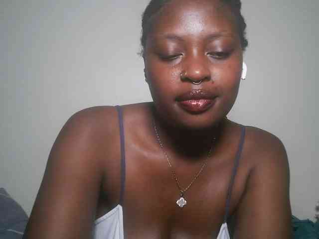 DaisyafterDark_ webcam