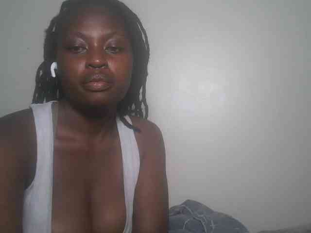 DaisyafterDark_ webcam