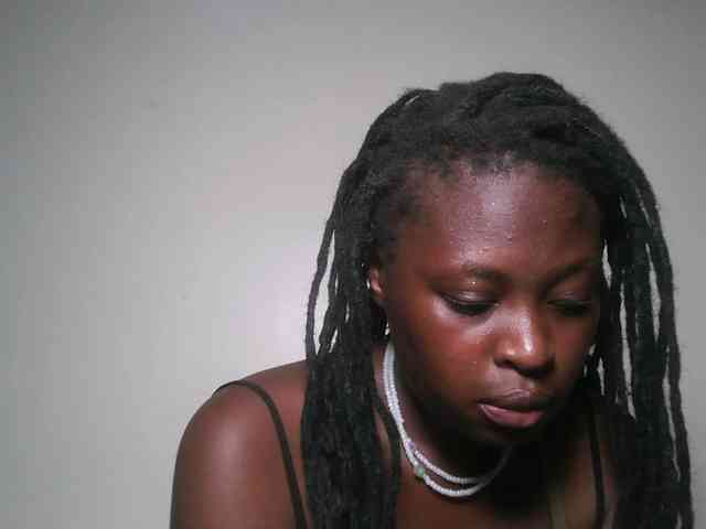 DaisyafterDark_ webcam