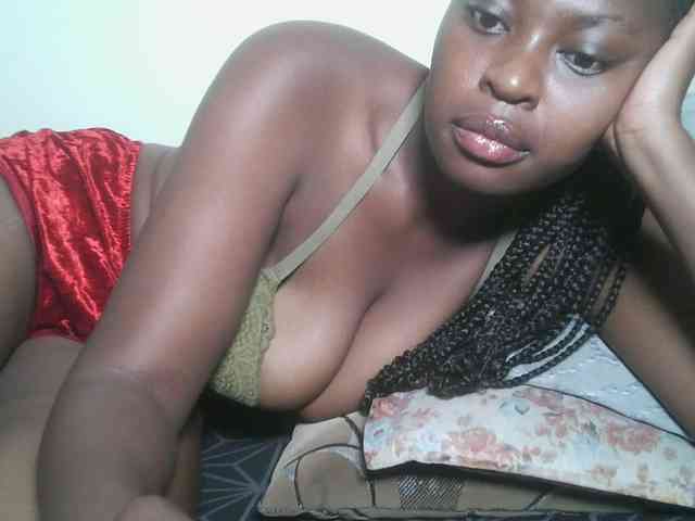 DaisyafterDark_ webcam
