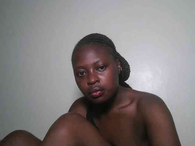 DaisyafterDark_ webcam