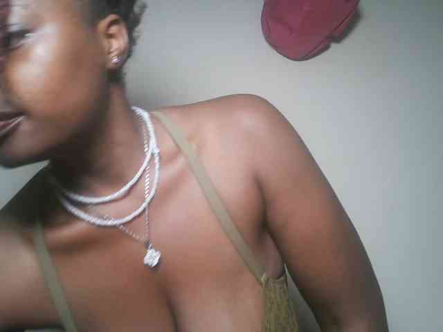 DaisyafterDark_ webcam