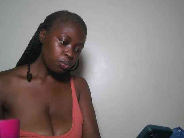 DaisyafterDark_ webcam