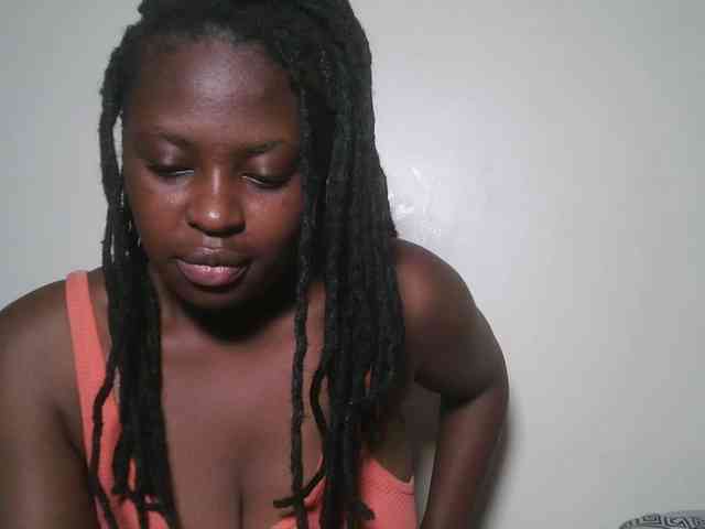 DaisyafterDark_ webcam
