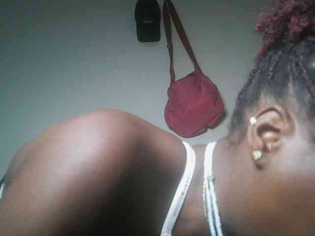 DaisyafterDark_ webcam