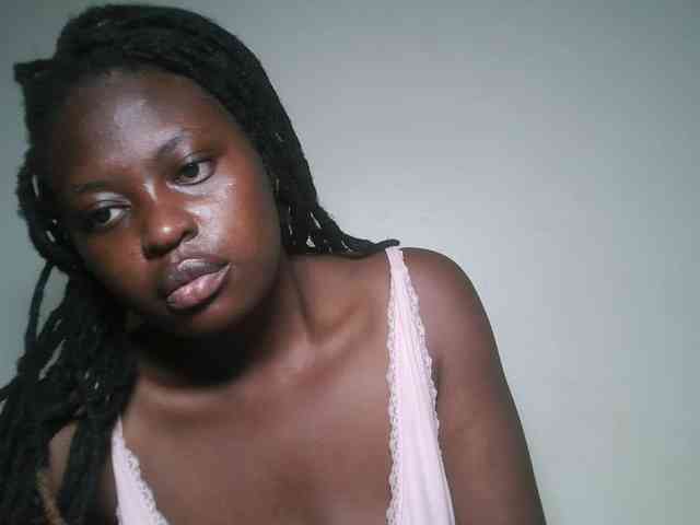DaisyafterDark_ webcam