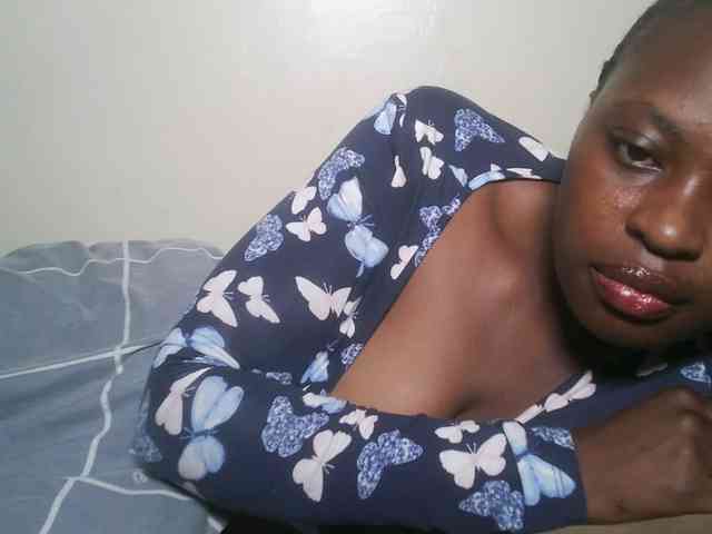 DaisyafterDark_ webcam