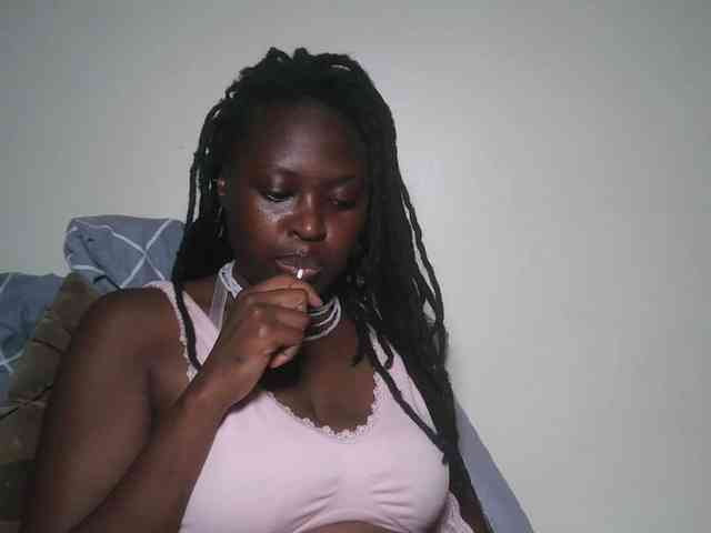 DaisyafterDark_ webcam