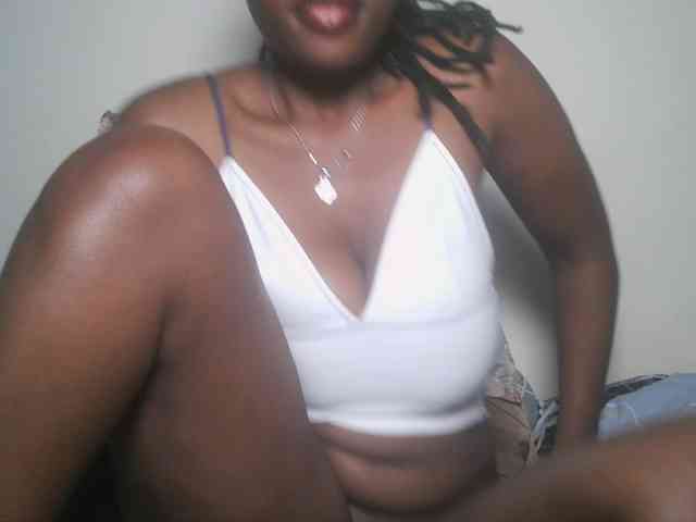 DaisyafterDark_ webcam