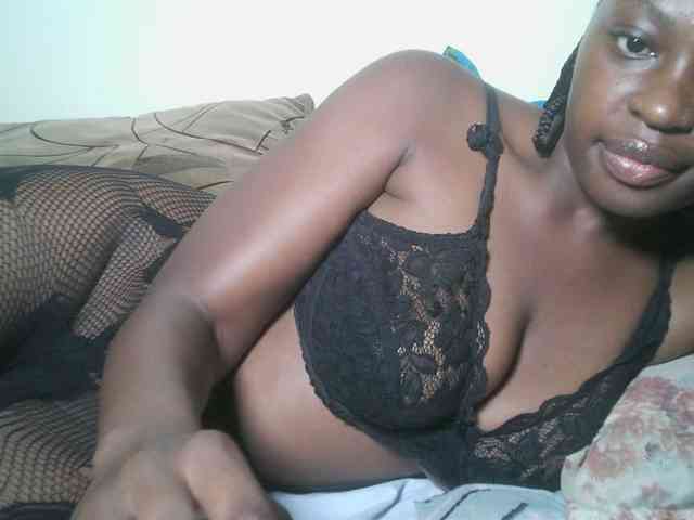 DaisyafterDark_ webcam