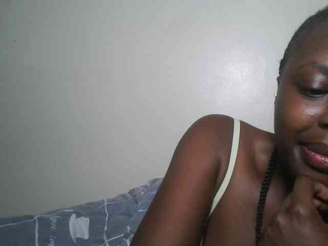 DaisyafterDark_ webcam