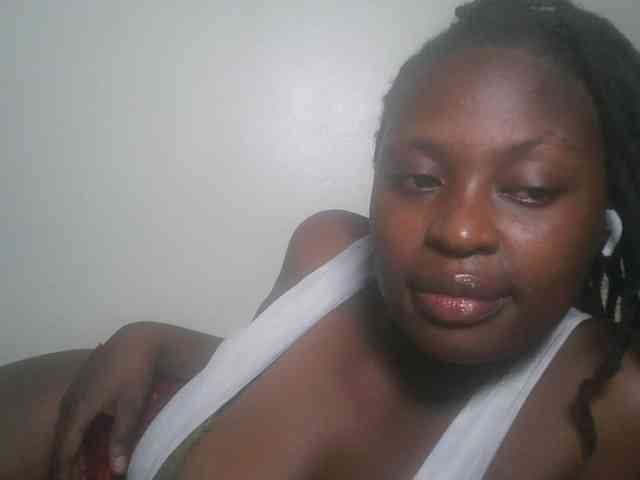 DaisyafterDark_ webcam