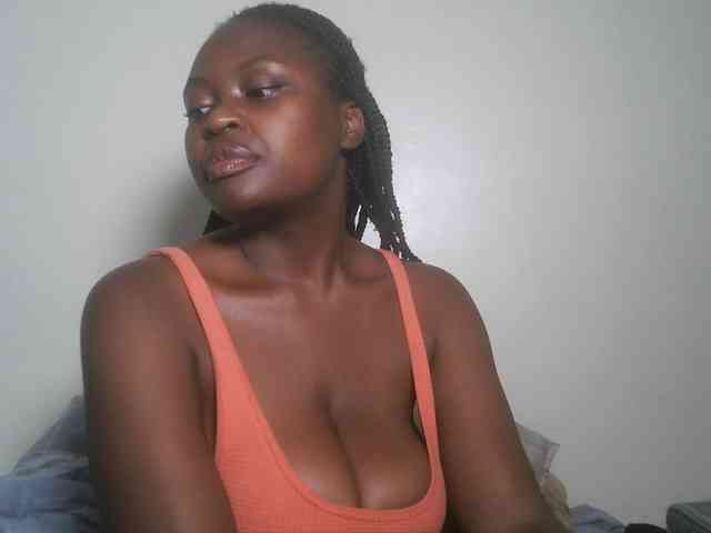 DaisyafterDark_ webcam
