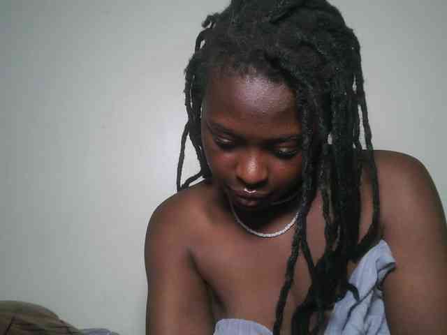 DaisyafterDark_ webcam