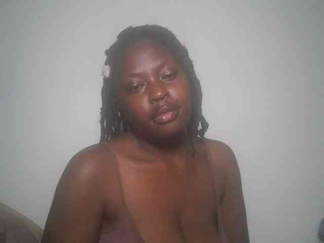 DaisyafterDark_ webcam