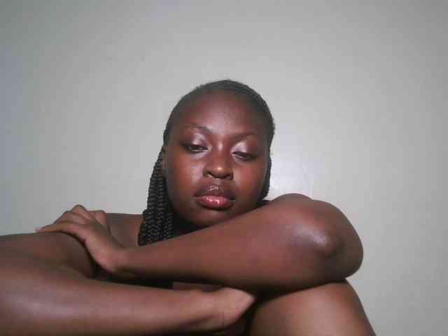 DaisyafterDark_ webcam