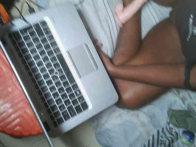 DaisyafterDark_ webcam
