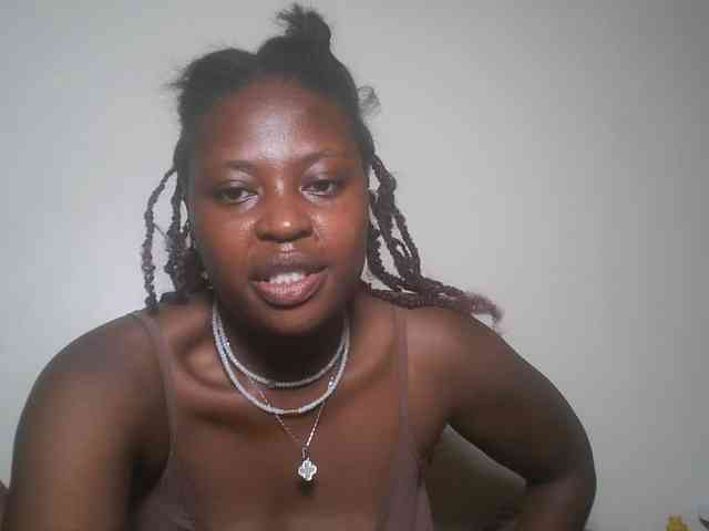 DaisyafterDark_ webcam