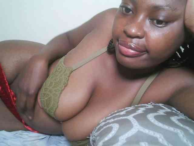 DaisyafterDark_ webcam