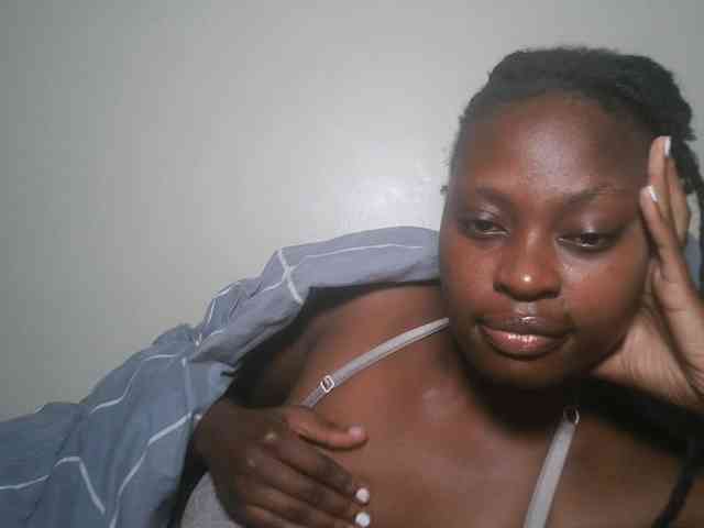 DaisyafterDark_ webcam
