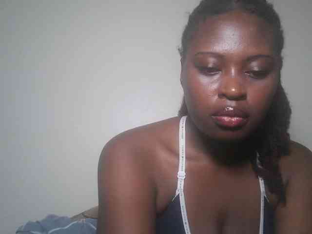 DaisyafterDark_ webcam