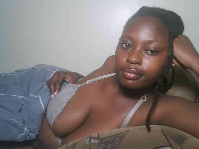 DaisyafterDark_ webcam