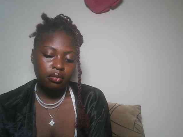 DaisyafterDark_ webcam