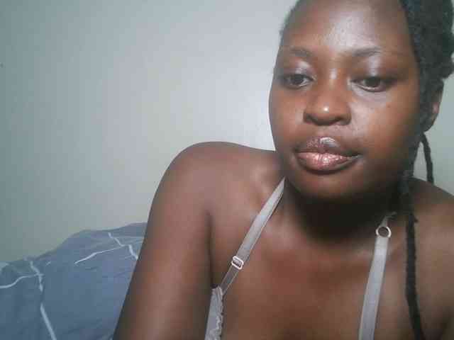 DaisyafterDark_ webcam