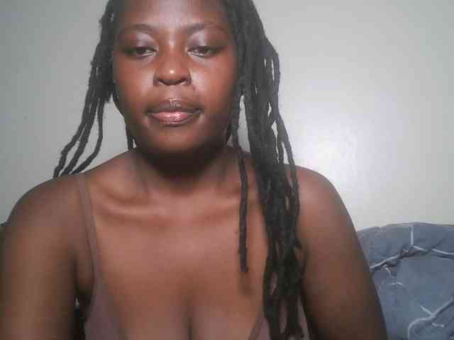 DaisyafterDark_ webcam