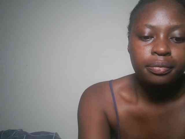 DaisyafterDark_ webcam