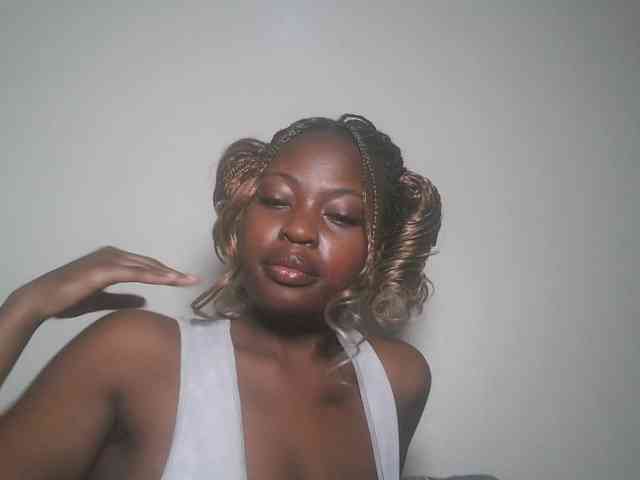 DaisyafterDark_ webcam