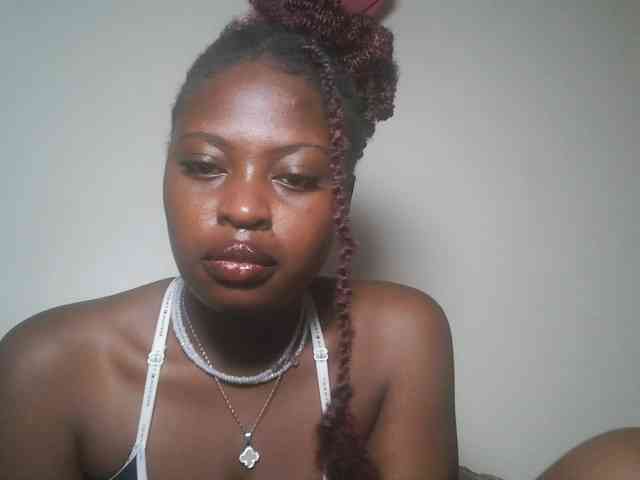 DaisyafterDark_ webcam