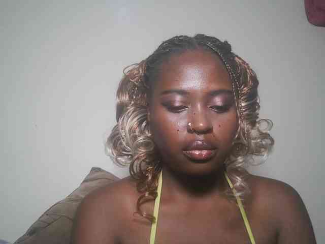 DaisyafterDark_ webcam