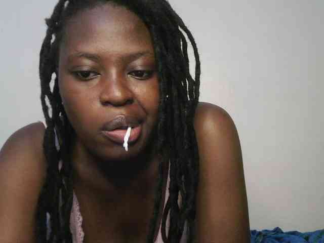 DaisyafterDark_ webcam