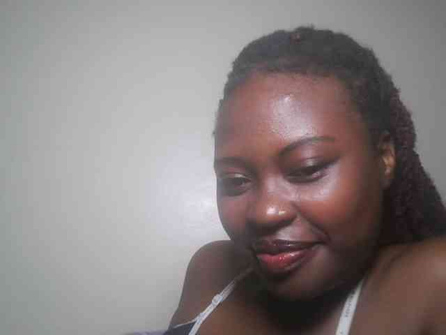 DaisyafterDark_ webcam
