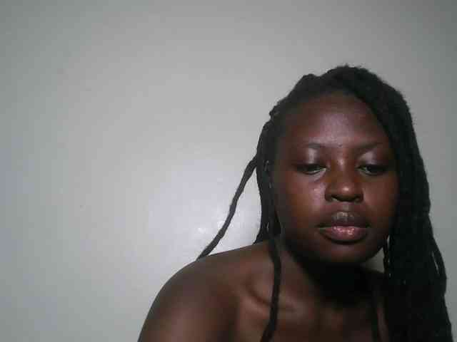 DaisyafterDark_ webcam
