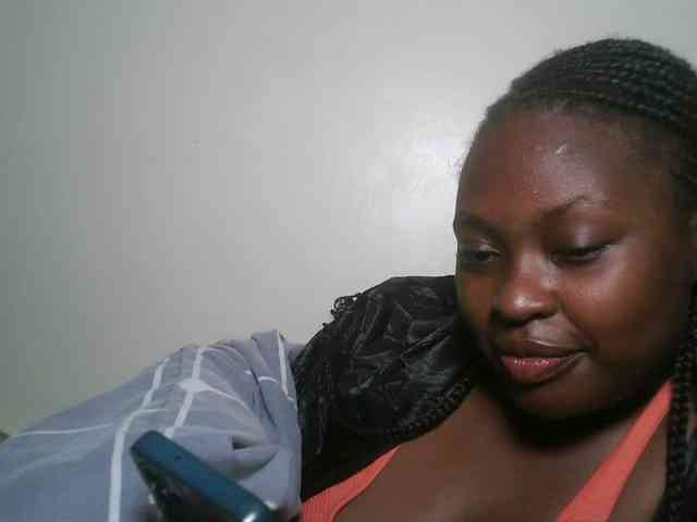 DaisyafterDark_ webcam