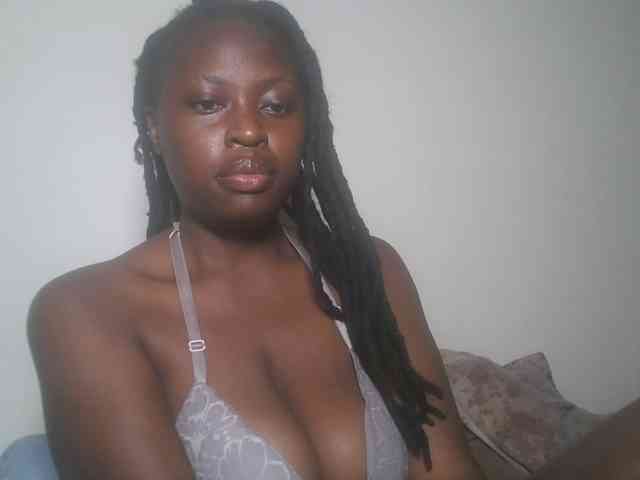 DaisyafterDark_ webcam