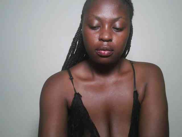 DaisyafterDark_ webcam