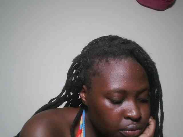 DaisyafterDark_ webcam