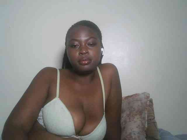 DaisyafterDark_ webcam